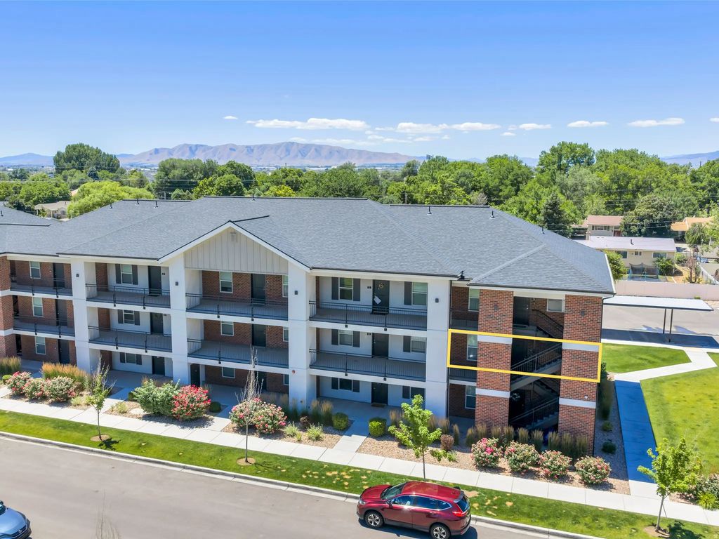 572 S 100 W E210, Springville