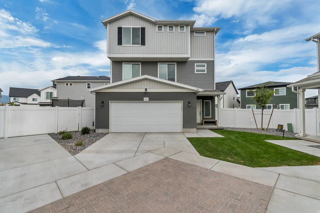 62 E Stroll Ave S, Saratoga Springs