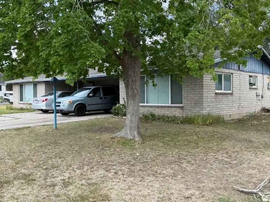 940 W 2088 N, Provo