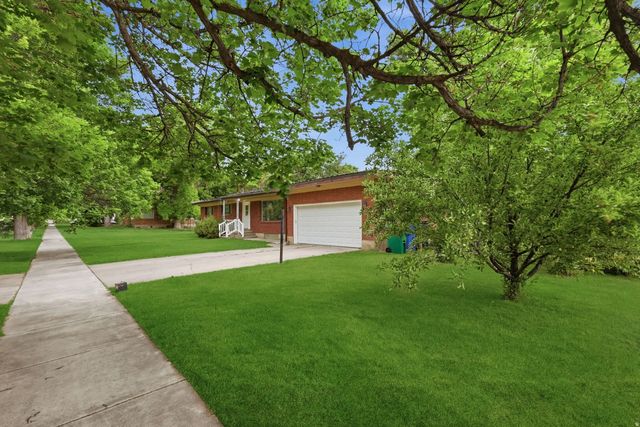 195 E Main St, Wellsville