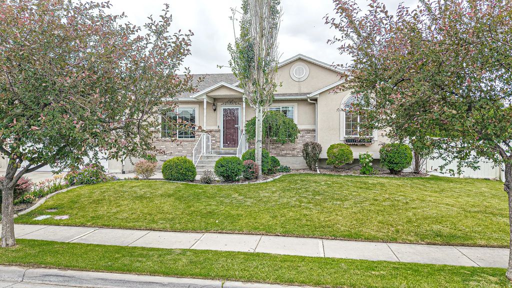 2455 W 1540 N, Lehi