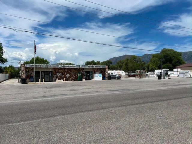 4670 W 5900 N, Bear River City