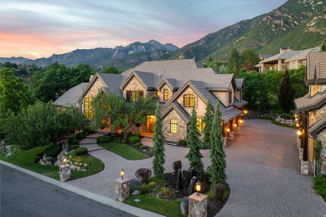 18 Snow Forest Ln, Sandy