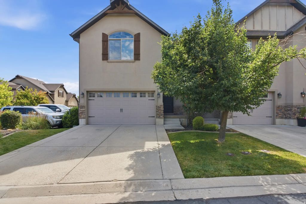4444 S Cross Creek Road #19a, West Haven