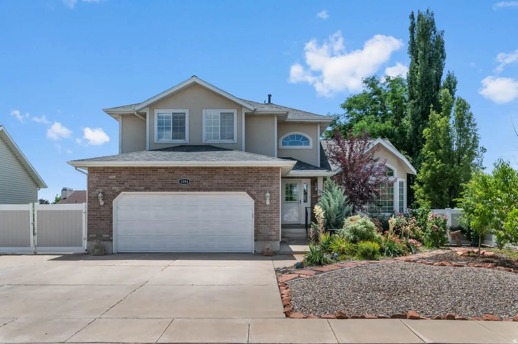 1084 E 1525 N, Layton