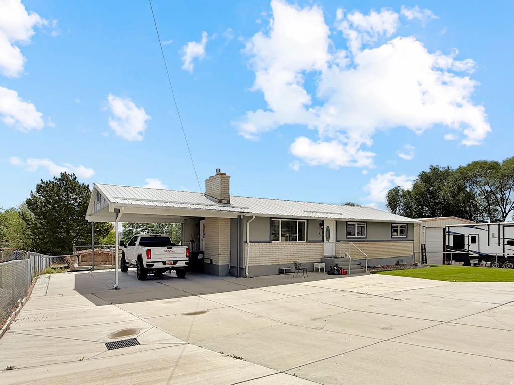 140 N 300 W, Orangeville