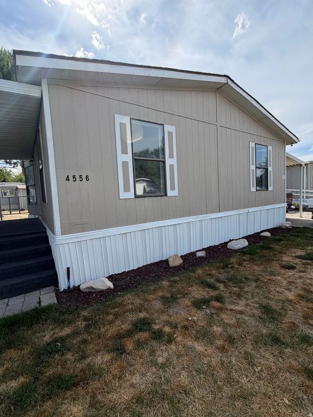 4556 S Meridian Cir #52, Taylorsville