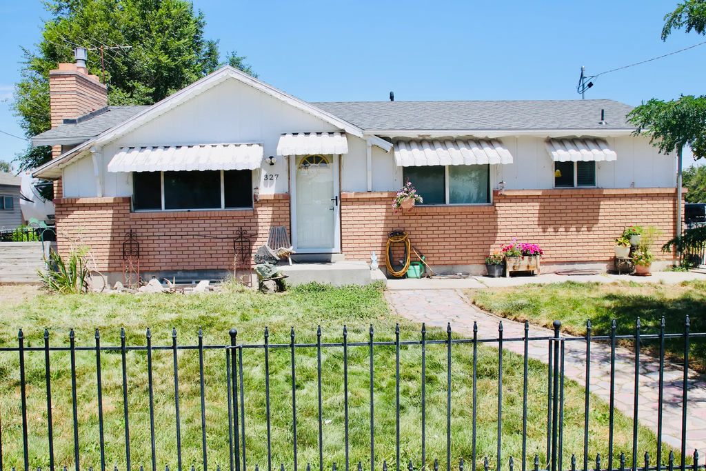 327 E Main, Grantsville