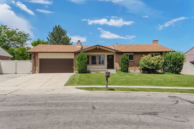 2152 Carriage Ave, Riverton