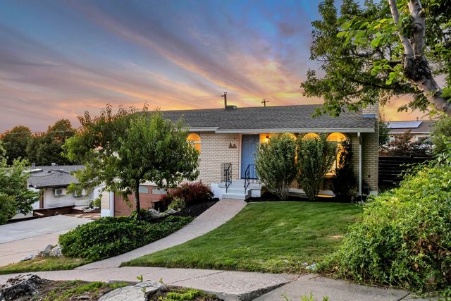 321 E 700 S, Farmington