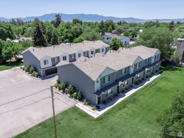 229 N Main St, Smithfield