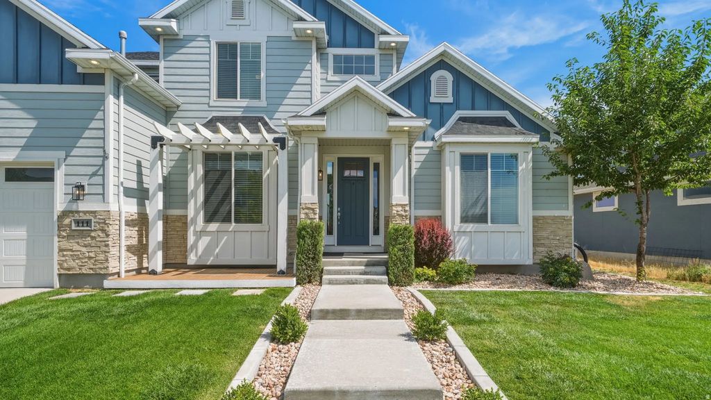 111 E Silver Oak Rd, Vineyard