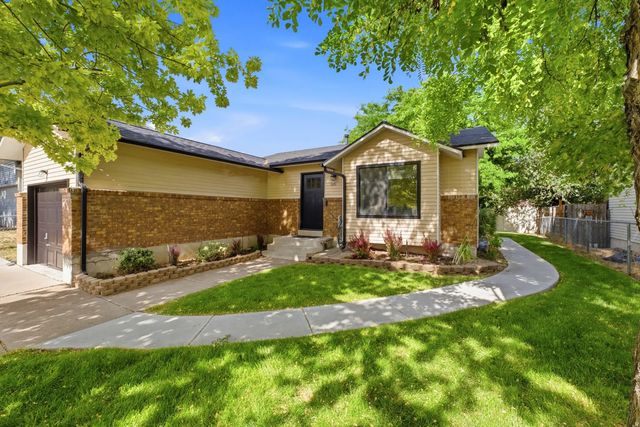 1030 N 250 W, Layton