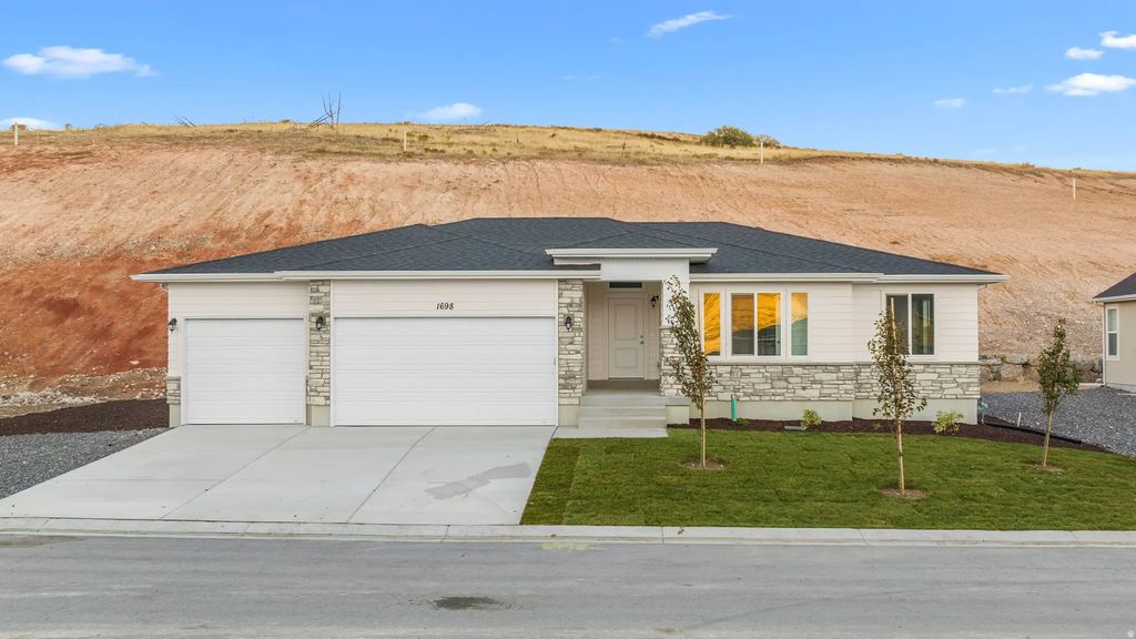 1781 S Windsong Dr Sr 384, Santaquin