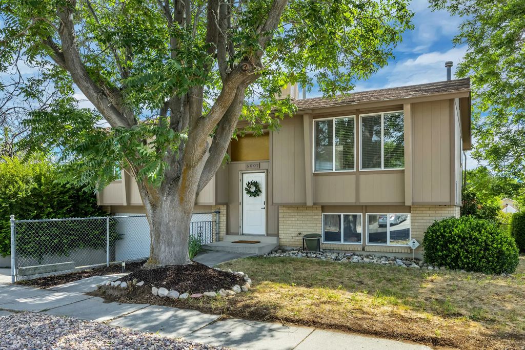 6007 S Sweet Basil N, Taylorsville