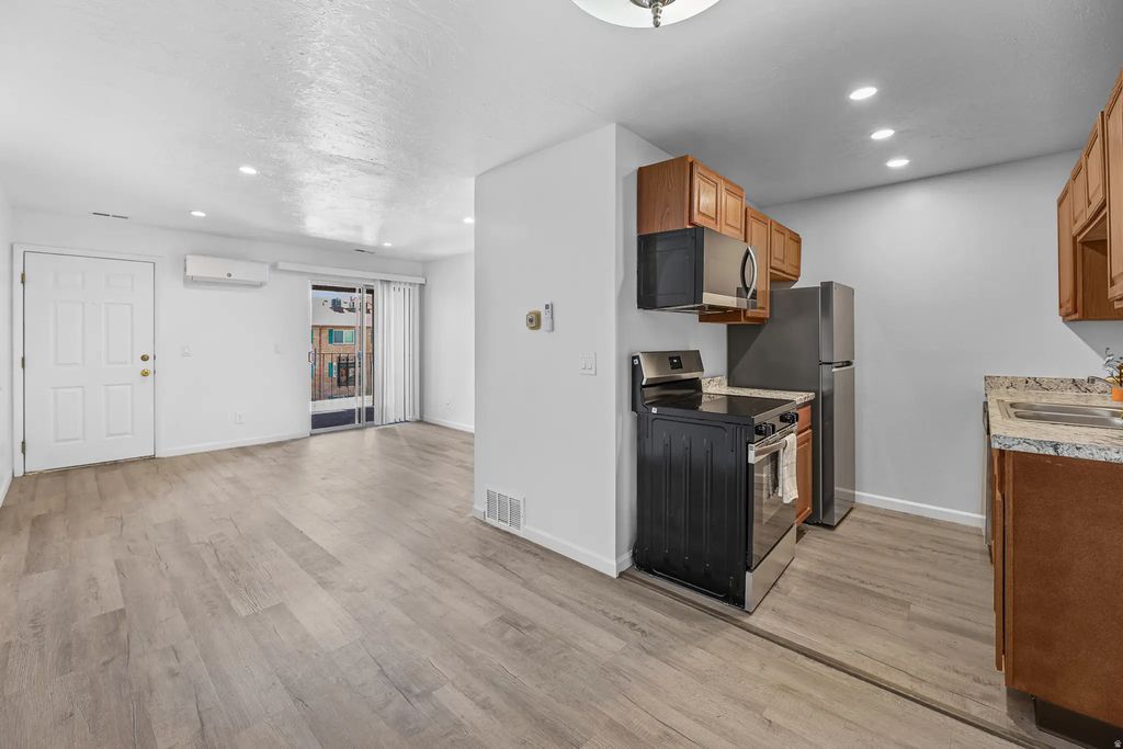 4150 S Oak Meadows Dr W 30, Taylorsville