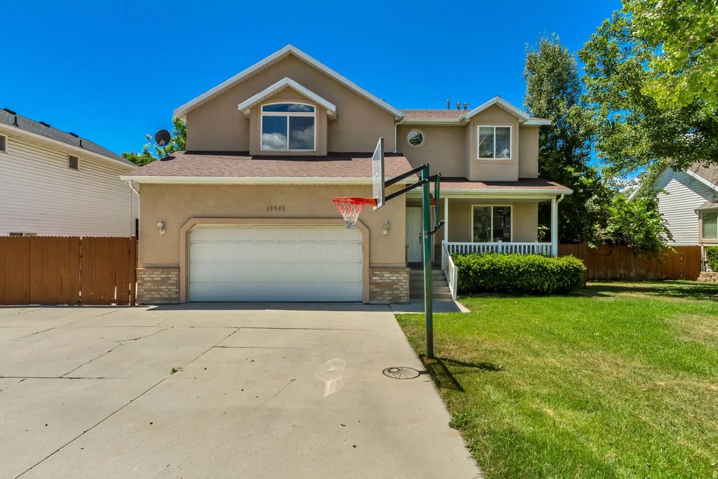 12542 S Stonebridge Cir E, Draper