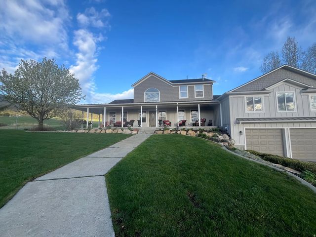 444 N 7200 W, Petersboro