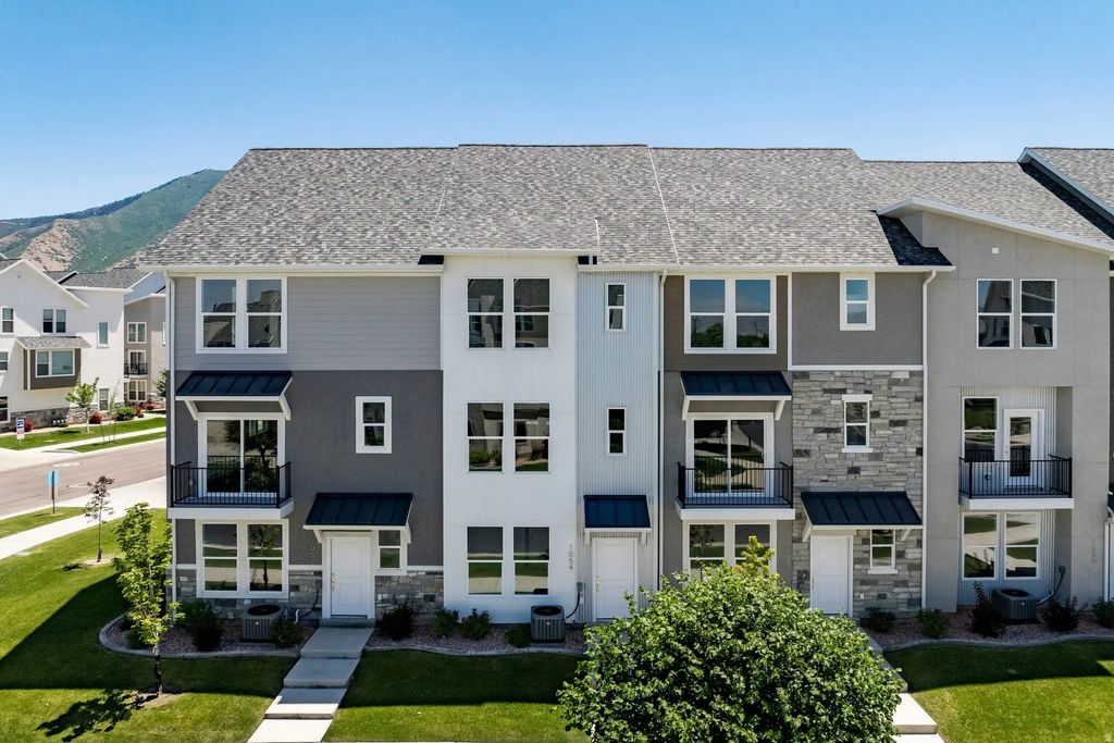 1054 S 2740 E, Spanish Fork