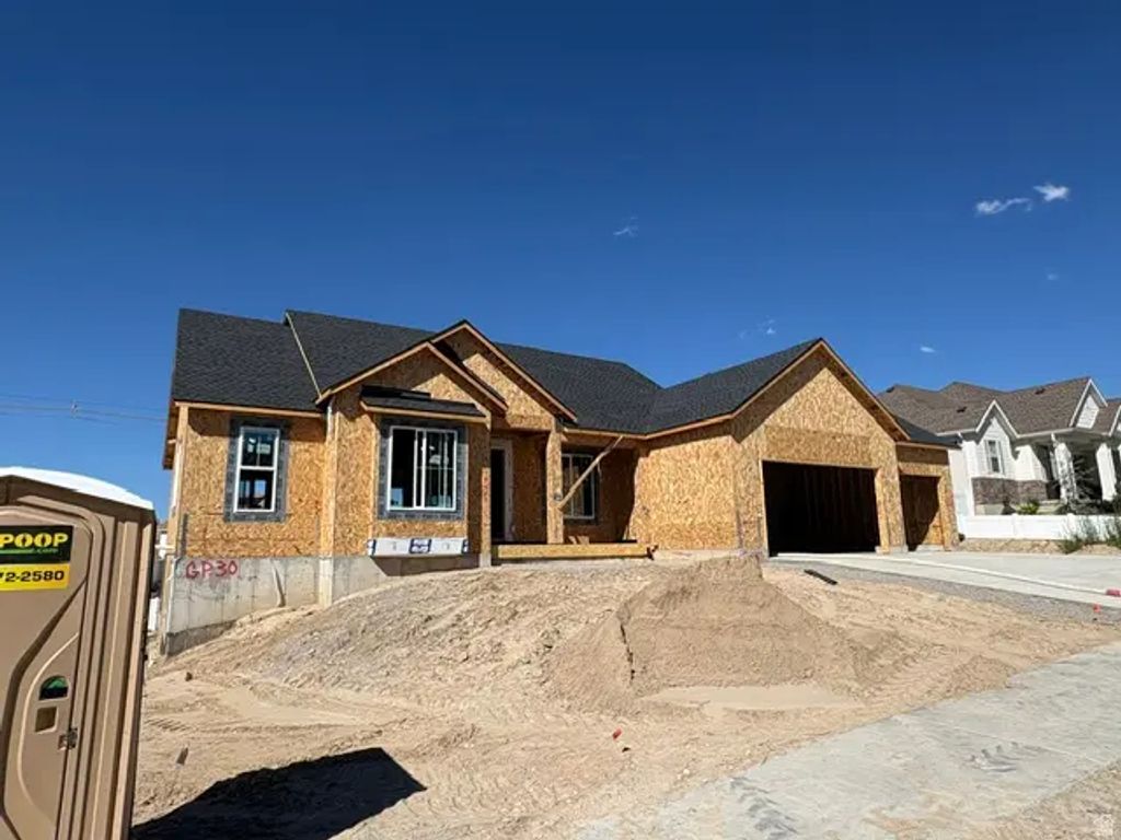 81 E 1590 S 30, Salem