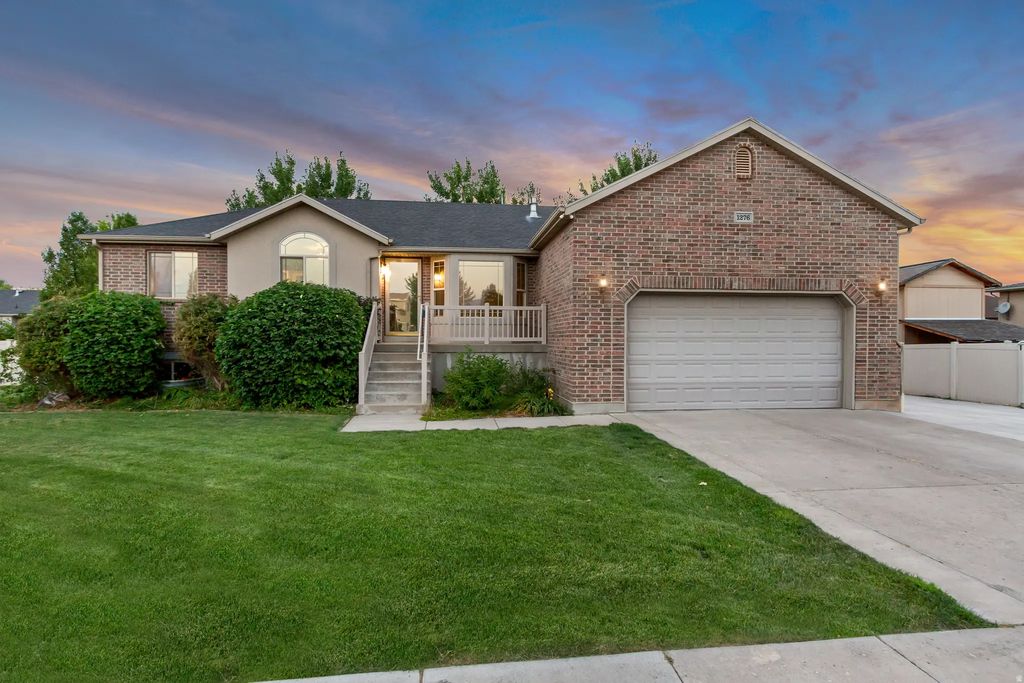 1276 S 4000 W, Syracuse