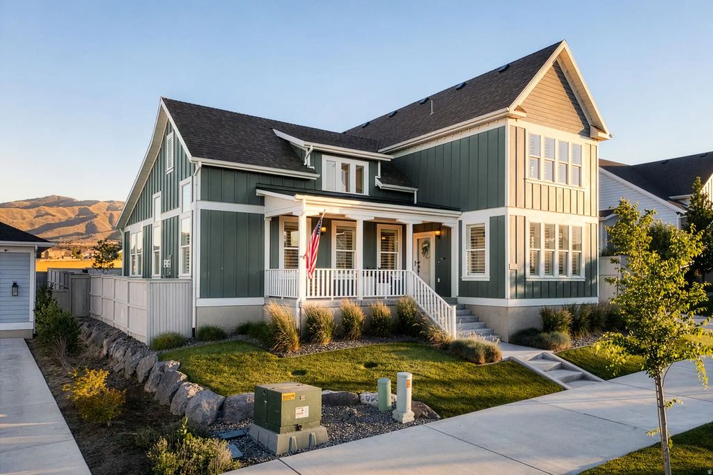 573 W Founders Blvd S, Saratoga Springs