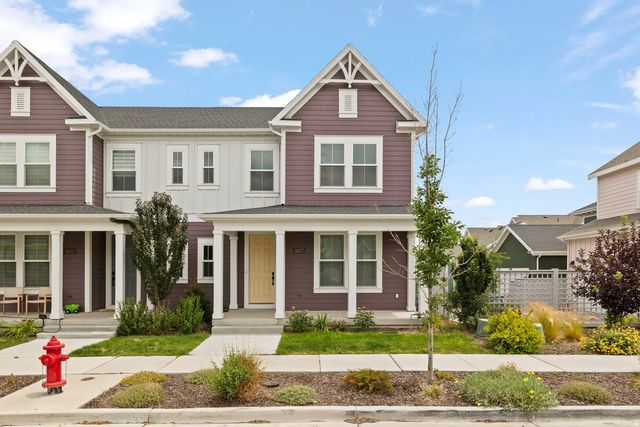 11627 S Silver Pond Dr, South Jordan