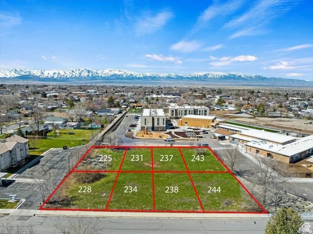 225 N Bristlecone Ct E, Tooele