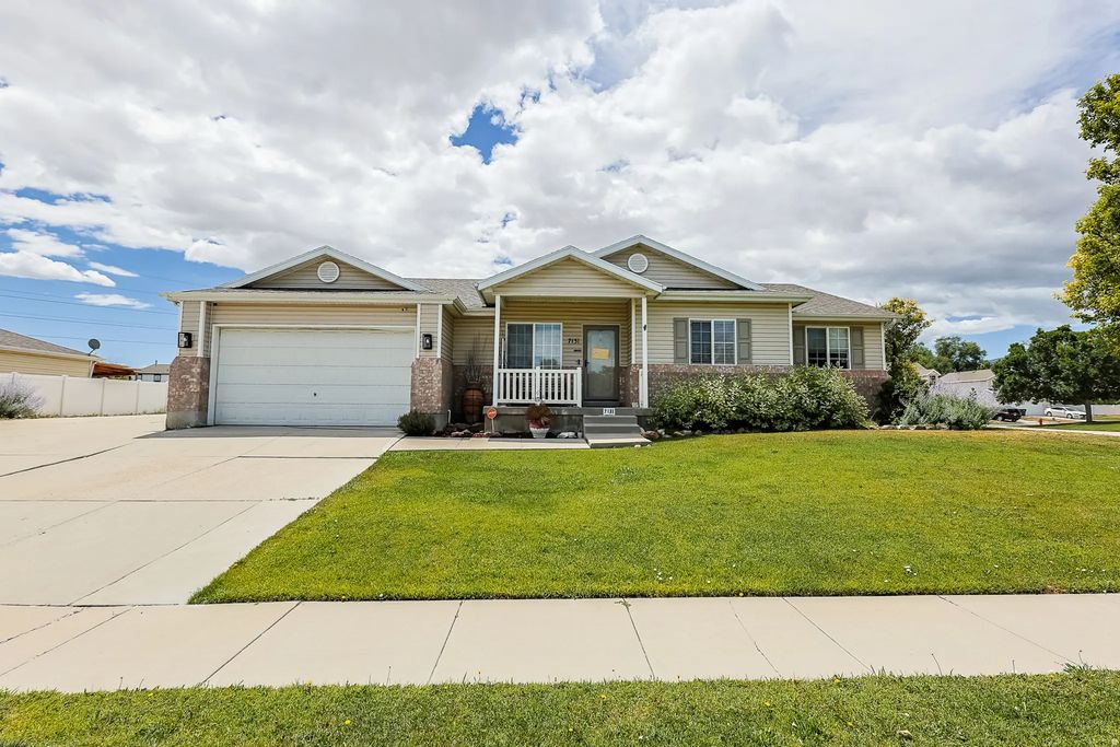 7131 W Dalmatian St, West Valley City