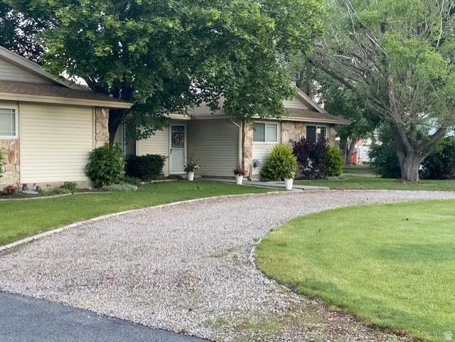 10456 S 3010 W, South Jordan