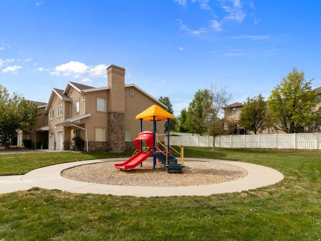 1546 W Compass Point Ln S 2b, West Jordan
