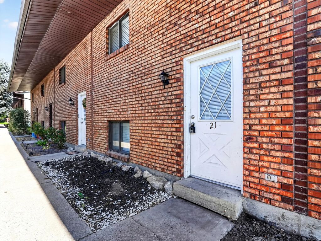 1325 S Lincoln Ave E E4, Ogden