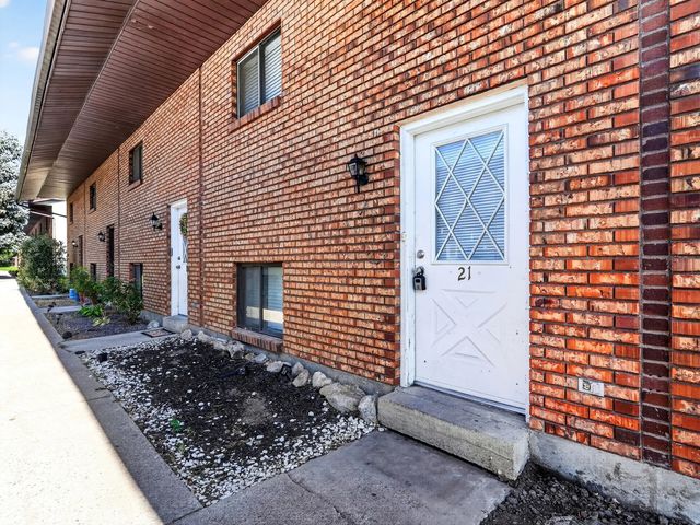 1325 S Lincoln Ave E E4, Ogden
