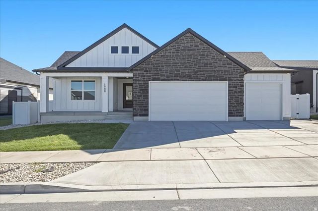 1888 N Mantle Way 420, Tooele