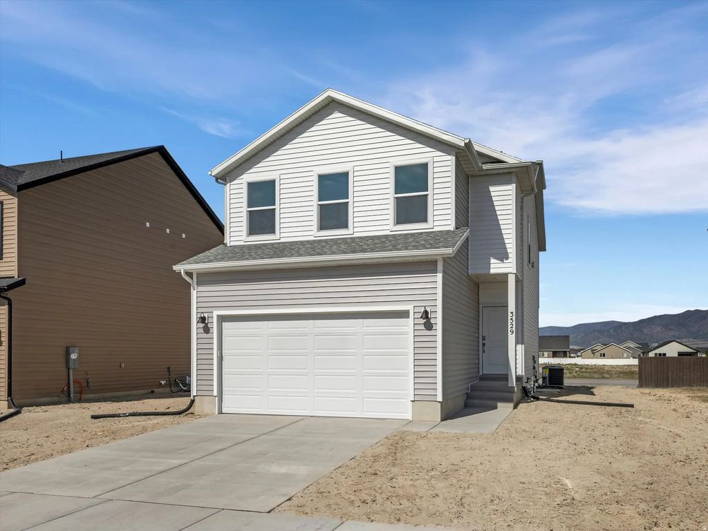 3529 N Sparrow Ln 215, Eagle Mountain