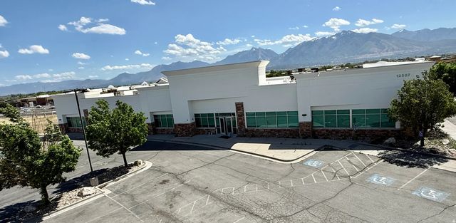 12537 S Crossing Dr, Riverton