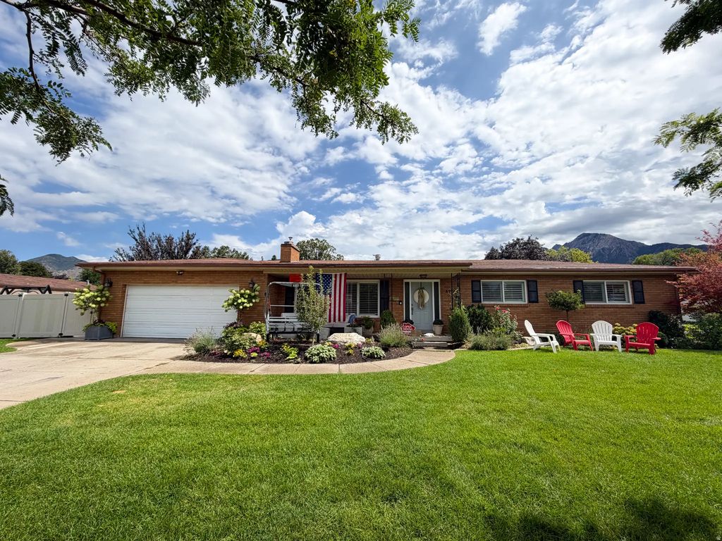 3775 S Greenbriar Way, Millcreek