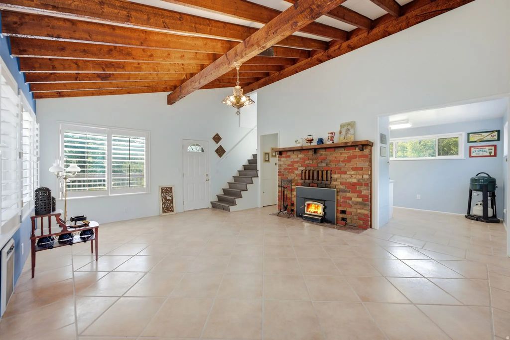 19 River, Oakley