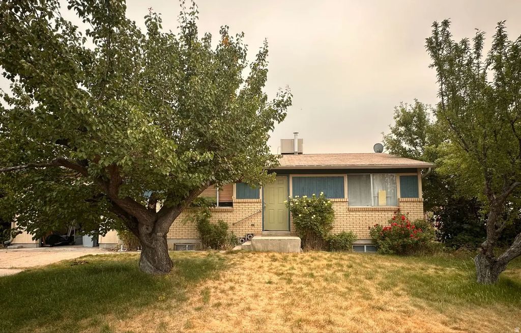 992 N 300 E, Orem