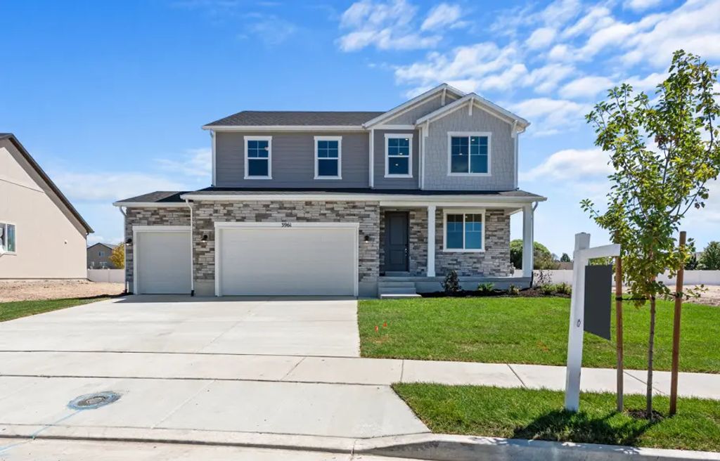 3961 W 1500 N 118, West Point