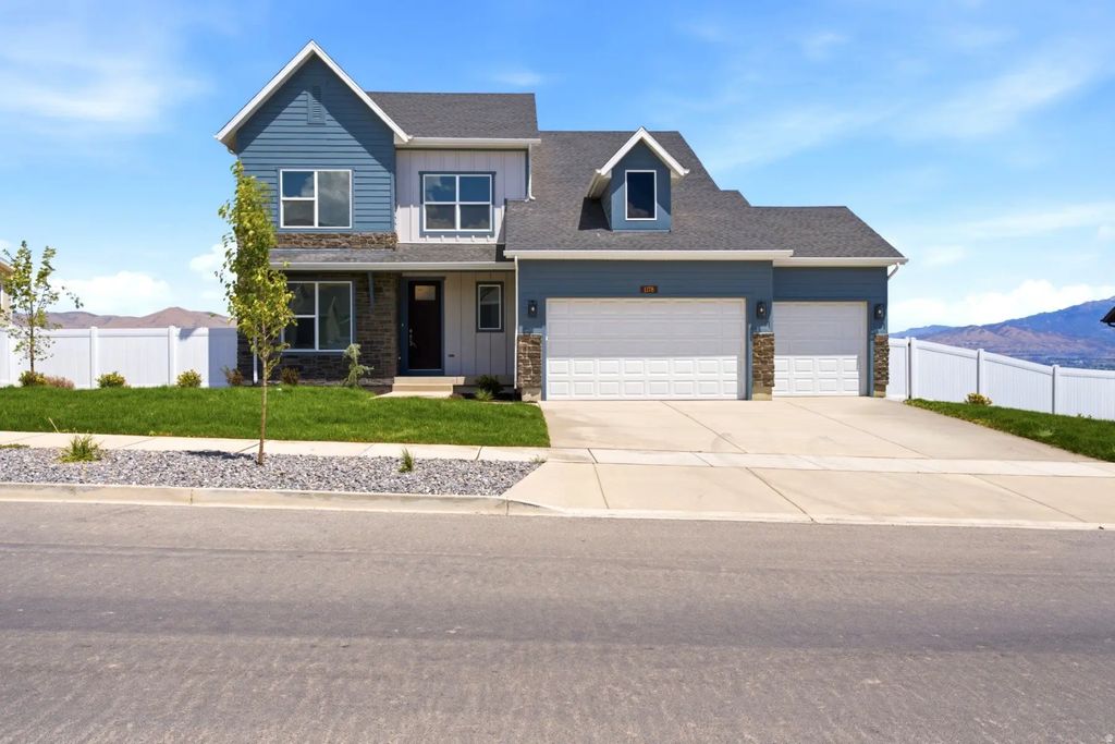 1178 W Mahogany St, Saratoga Springs