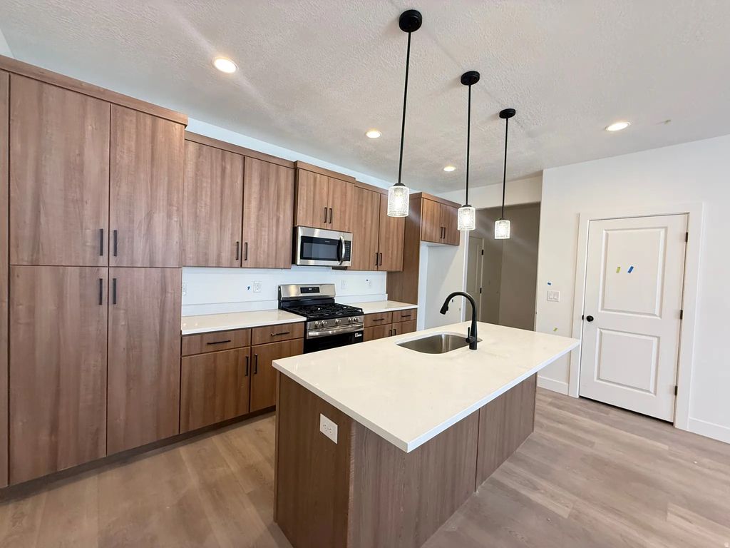 6960 W Hidden Hills Way 311, West Jordan