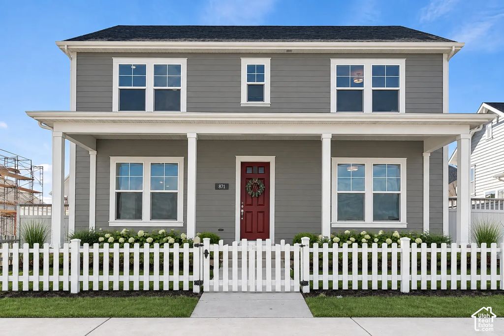 913 W Halvorsen Pkwy, Saratoga Springs