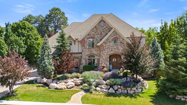 1559 E Wasatch Dr S, Ogden