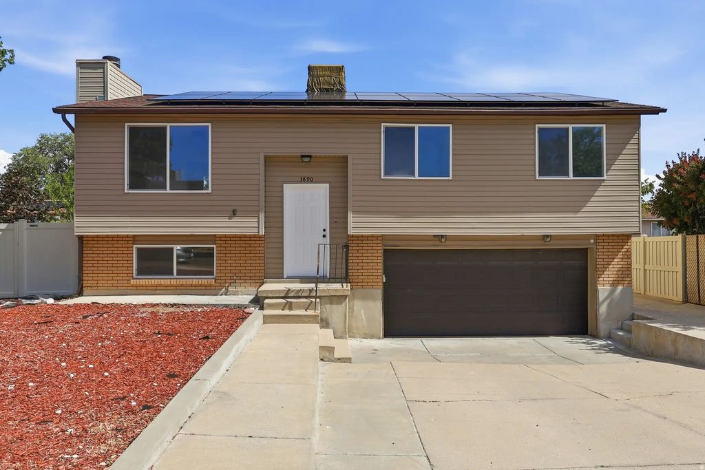 3890 W Burgess Rd, Taylorsville