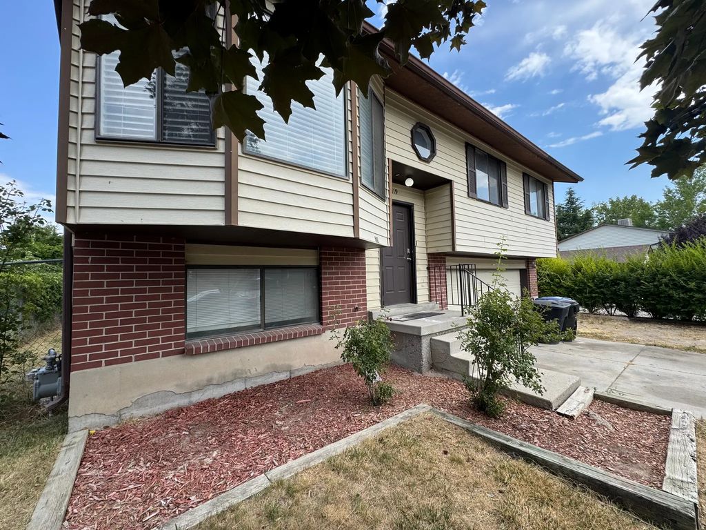 6119 Park Wood Dr, Salt Lake City