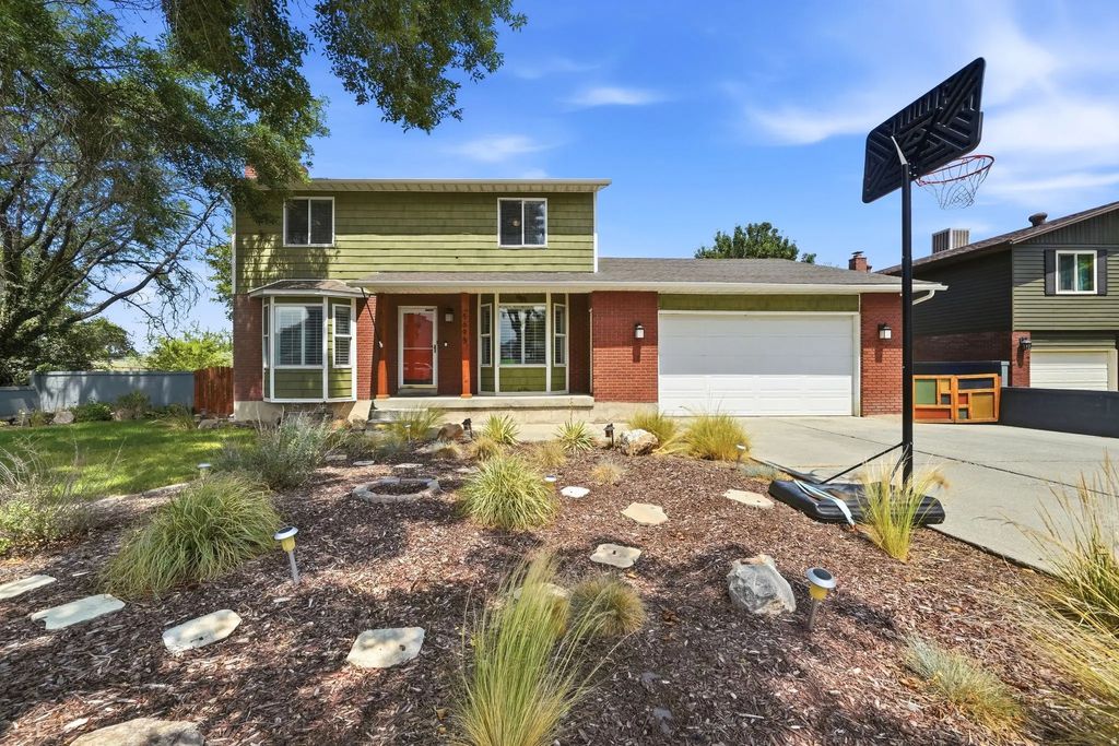 5695 S Inwood Dr, Taylorsville