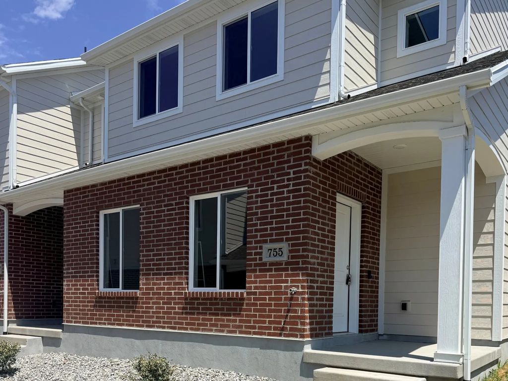 777 N Pheasantbrook Dr 2b, Centerville