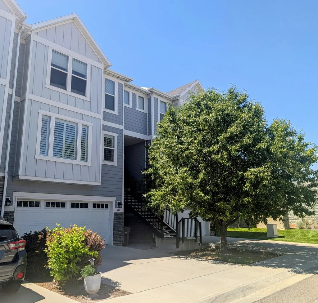 28 E Yellow Cliff Dr S, Draper