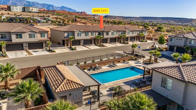 1367 E Vista Roja Pl, Washington